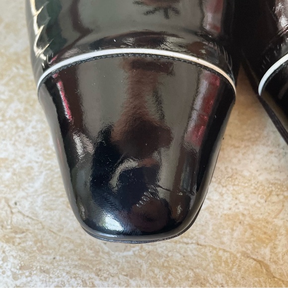 St. John Black White Patent Leather Pump - Picture 8 of 12